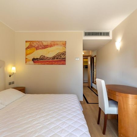 Hotel Villa Doimo Линяно Сабиадоро Екстериор снимка
