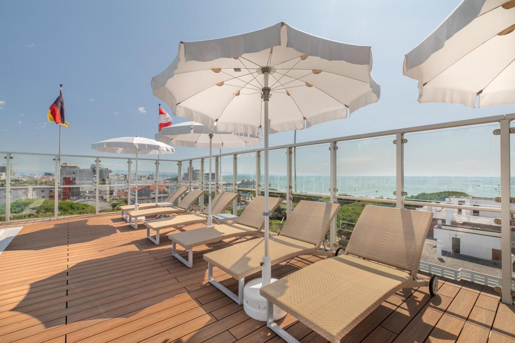 Hotel Villa Doimo Линяно Сабиадоро Екстериор снимка
